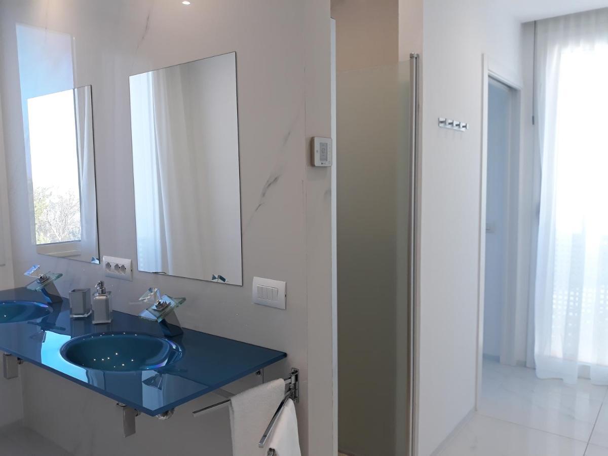 Villa Luxury Paradise Suites Salobrena Ngoại thất bức ảnh